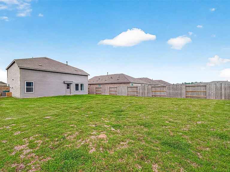 18634 Scopello Dr — Photo 44