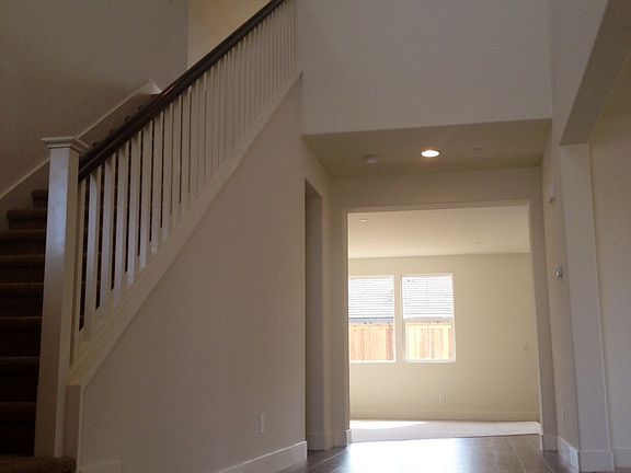 4th image of 1138 Blackhurst Dr