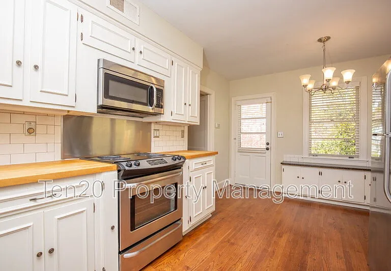 1514 Hilton Ave — Photo 15
