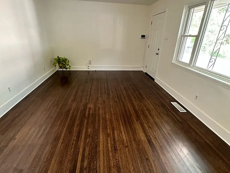 3025 Virginia Ave — Photo 5