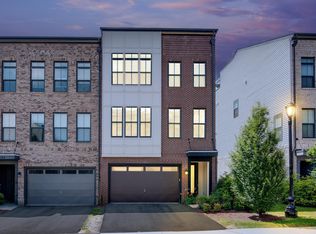 42367 Piper Creek Ter, Ashburn, VA 20148
