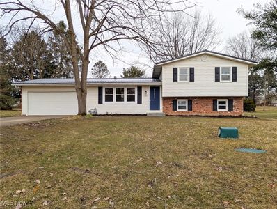 1091 Peony St NW, Hartville, OH, 44632