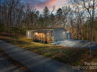 140 Adams Dr, Brevard, NC 28712