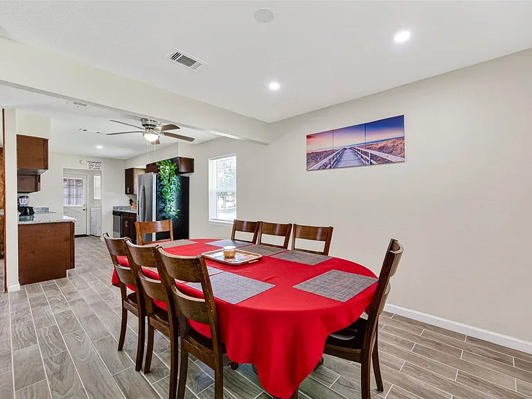 13615 Lynnwood Ln — Photo 9