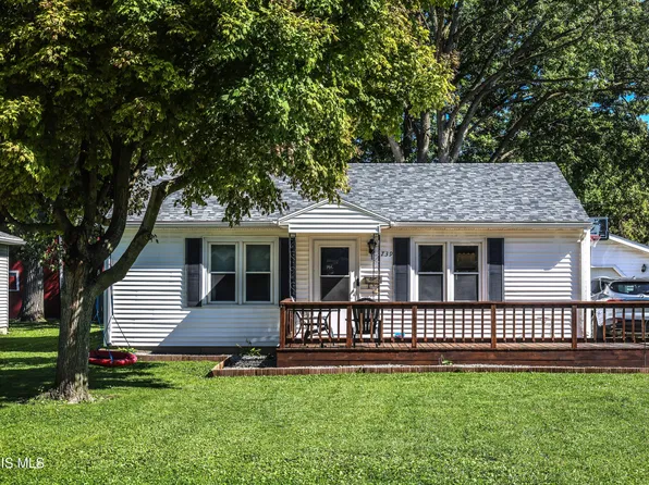 739 N Walnut St, Paulding, OH 45879