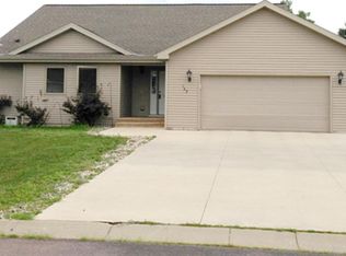 145 Cheetah Ln, Mankato, MN 56001