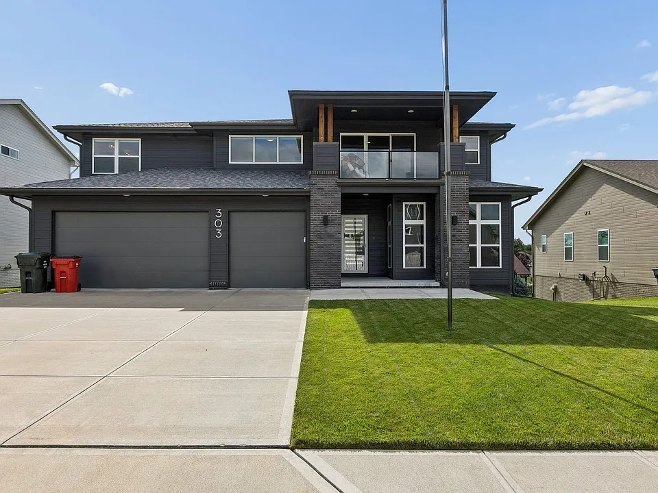 303 Otoe Dr