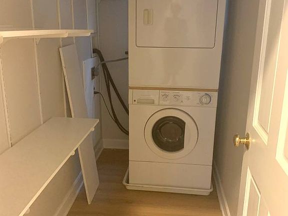 5th image of 1132 S Lombard Ave Unit 1