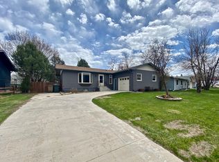 107 Mesa Dr, Gillette, WY 82716