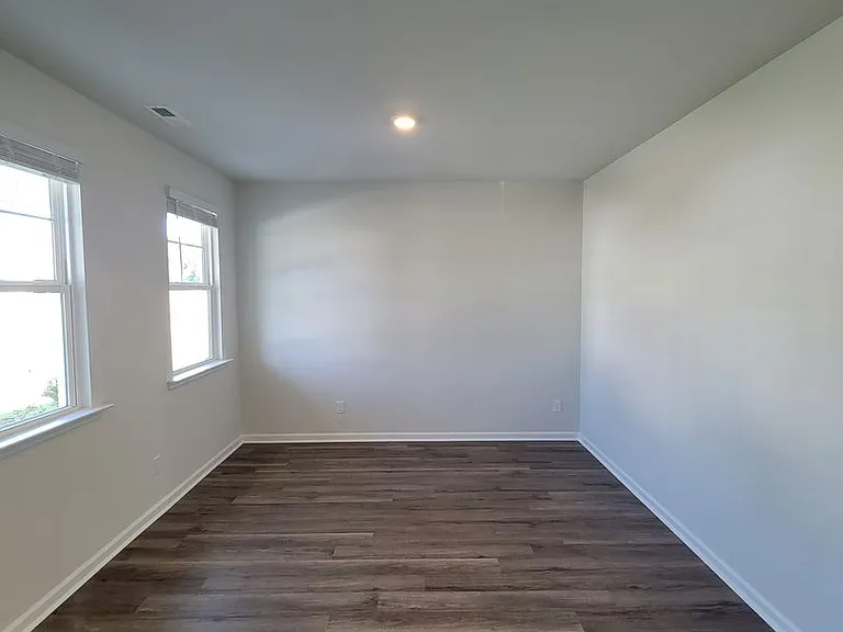 918 Needlerush Rd — Photo 4