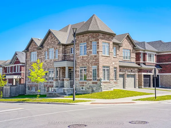 2431 Hibiscus Dr, Pickering, ON L1X 0H1