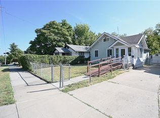 3827 Mersington Ave, Kansas City, MO 64128