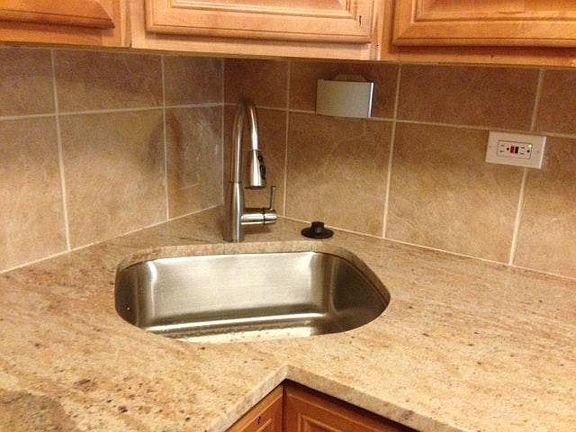 5th image of 2599 College Hill Cir