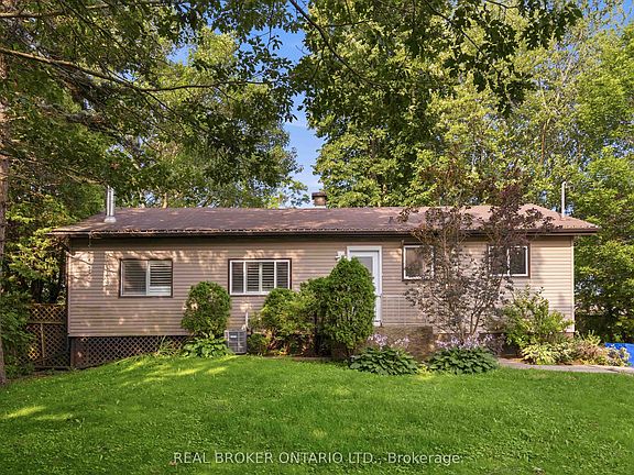 2nd image of 3032 Hancock Rd