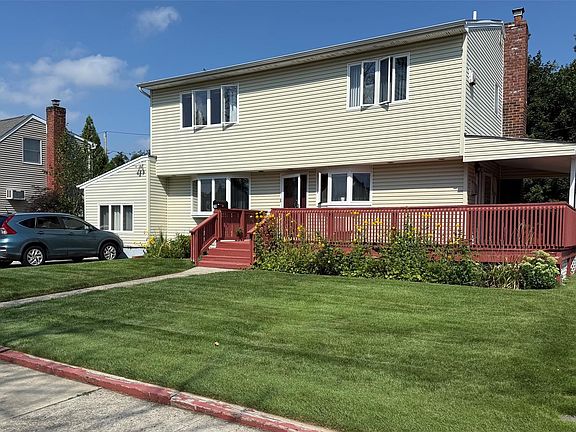 3rd image of 79 Elizabeth Drive