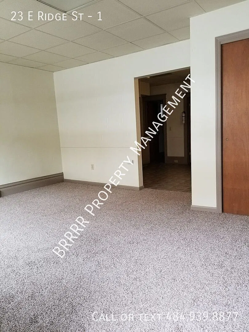 Affordable, 1st floor 1 bedroom apartment — Photo 2