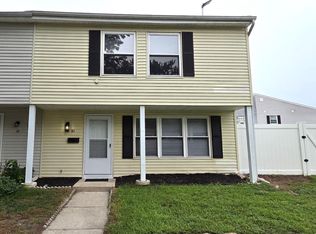 10 Langdon Ct, Sicklerville, NJ 08081