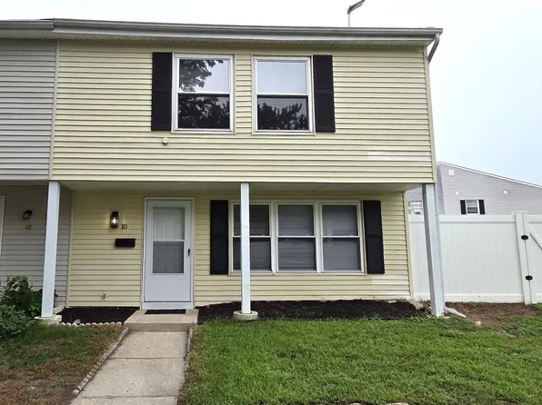 10 Langdon Ct, Sicklerville, NJ 08081