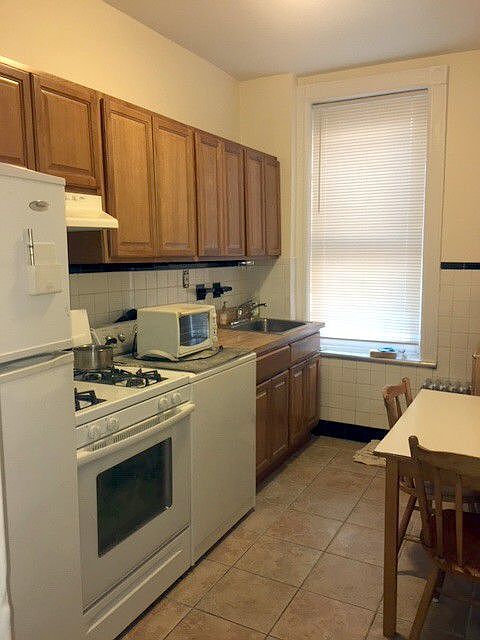 1st image of 1013 50th Ave APT 2