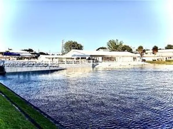 900 SW 11th Ave APT 17C, Hallandale, FL 33009