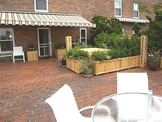 Sold by Douglas Elliman | media 16