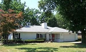 1st image of 102 Farber Ln