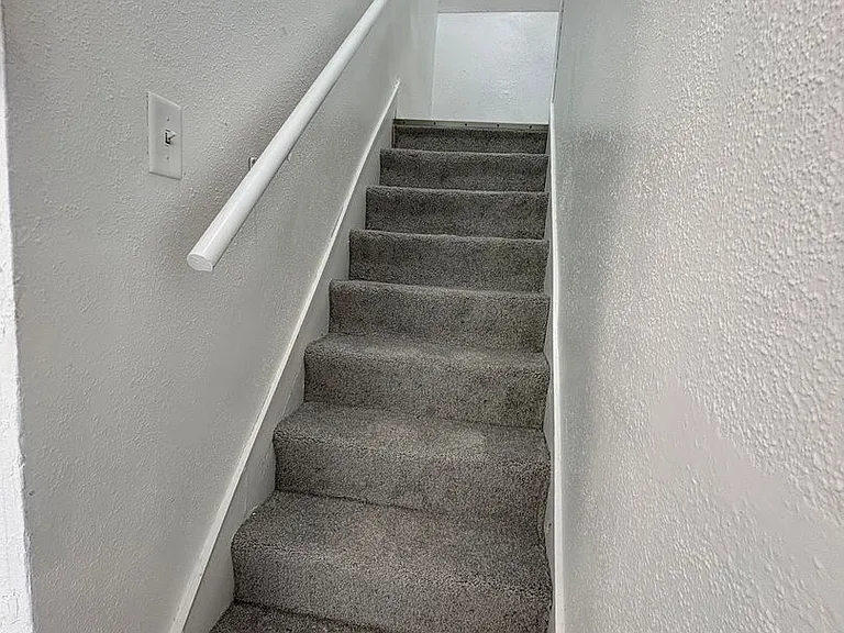 624 Magnolia Pkwy — Photo 3