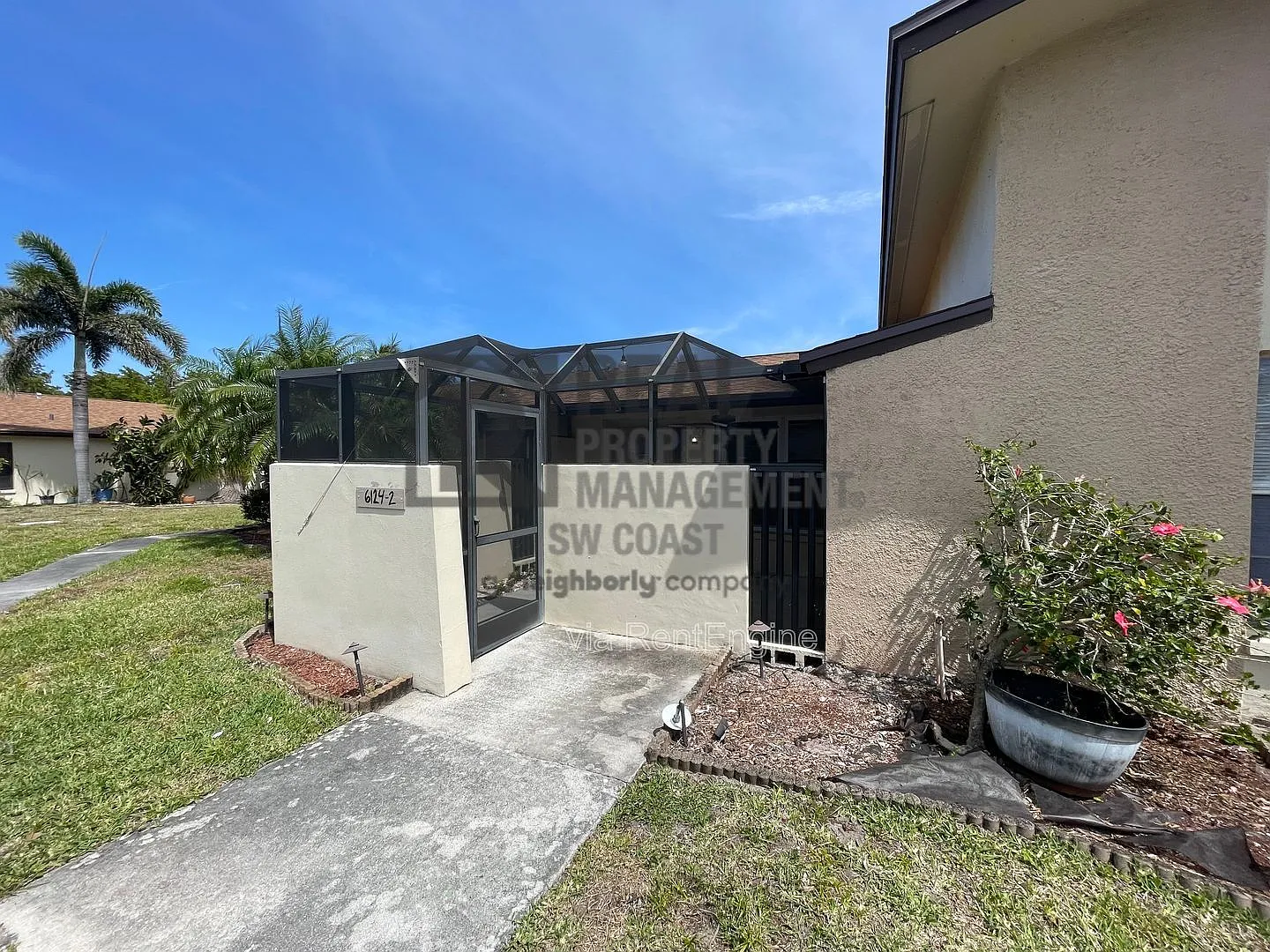 3 bed, 1.0 bath, 897 sqft, $1,400 — Photo 1