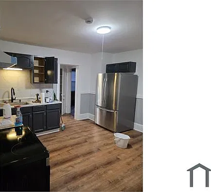 3 bed, 2750 sqft, $2,300 — Photo 3