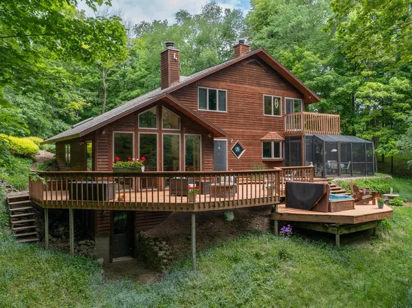 W6681 Esker RIDGE, Elkhart Lake, WI 53020