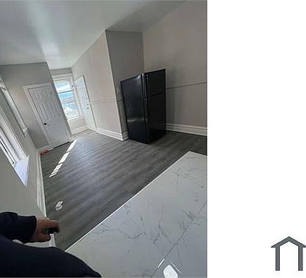 3rd image of 1351 Springfield Ave #10