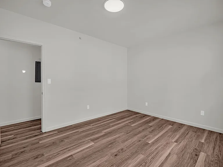 12 Alpine St #3 — Photo 18