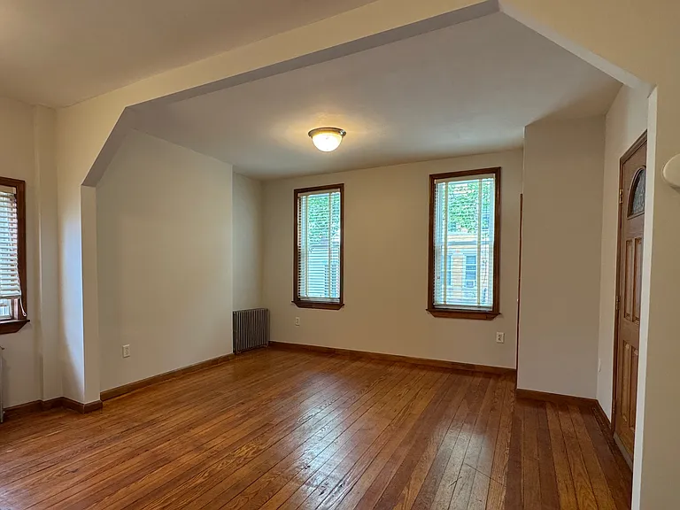 1912 Harman St #1 — Photo 3