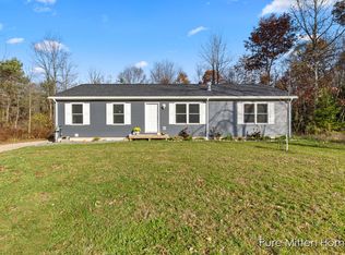 1498 Kenwood Ave, Belding, MI