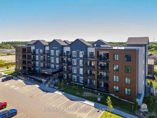 20 Koda St #109, Barrie, ON L9J 0J7