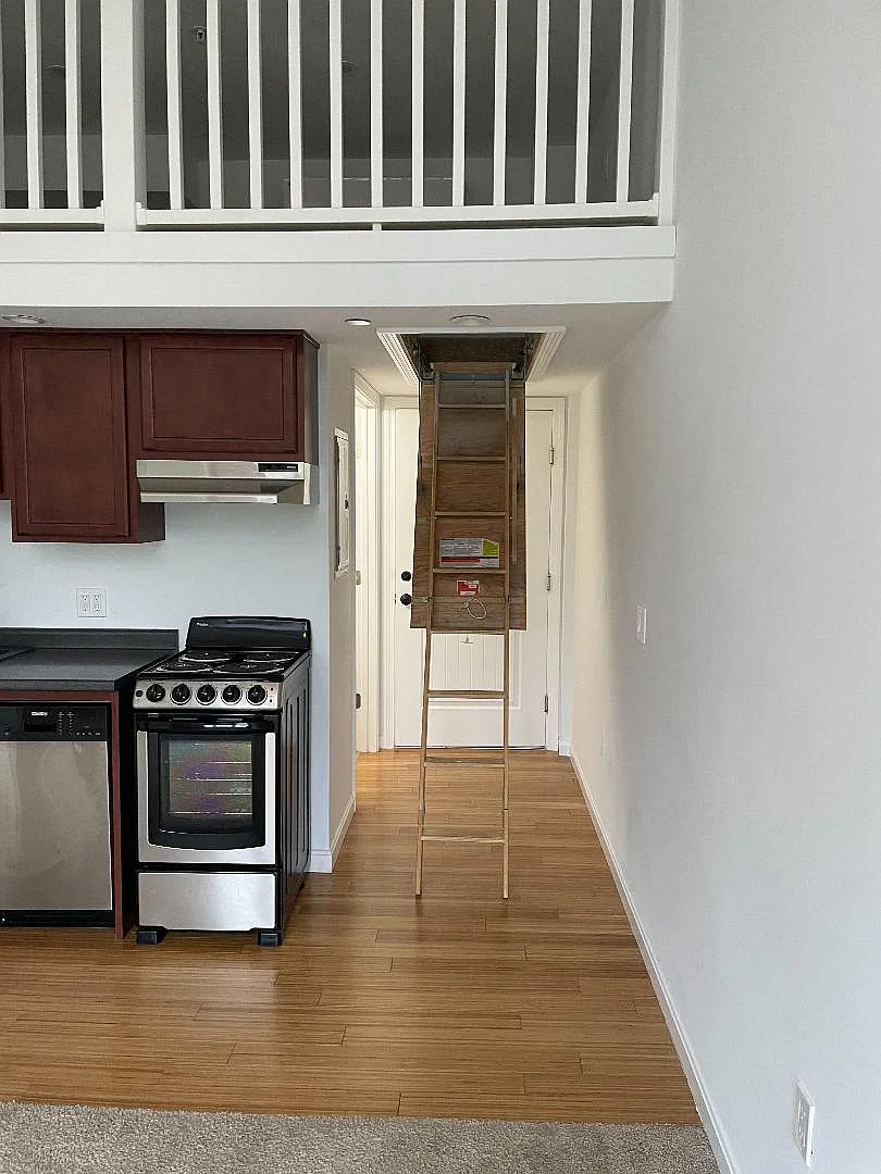 Studio, $1,695 — Photo 4