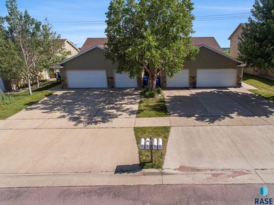 3503 W 93rd St, Sioux Falls, SD, 57108