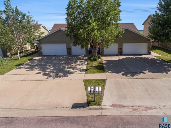 3503 W 93rd St, Sioux Falls, SD 57108