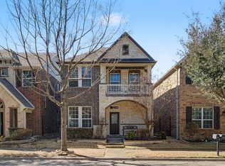 228 Buckingham Ave, Euless, TX 76040
