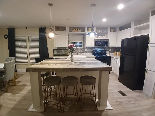 216 Peeler Rd, Gaston, SC 29053