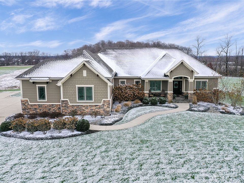 1st image of 7992 Carter Dr