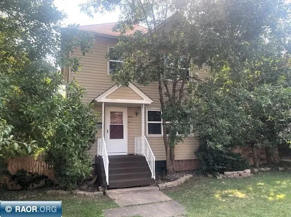 2020 2nd Ave E, Hibbing, MN 55746