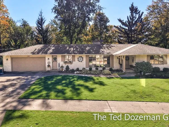 1182 Euna Vista Dr, Holland, MI 49423