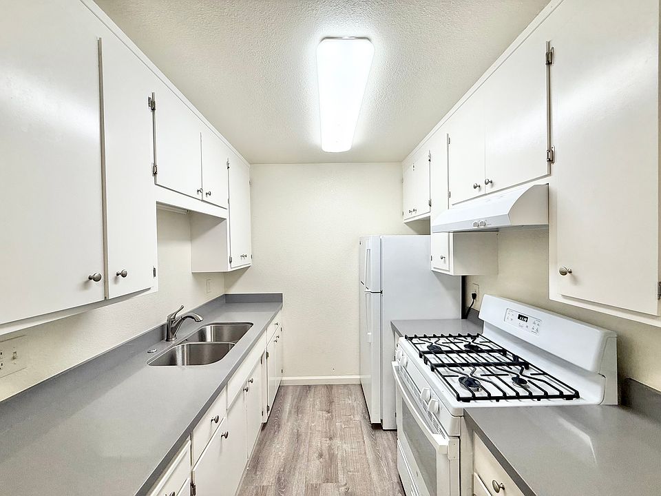 1st image of 633 Stewart St APT 6