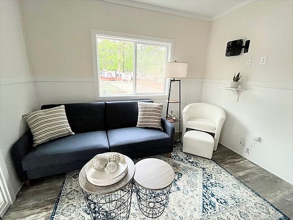 2nd image of 179 Saco Ave #9QWGKL