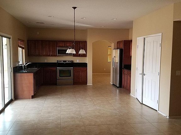 3rd image of 4256 E County Down Dr