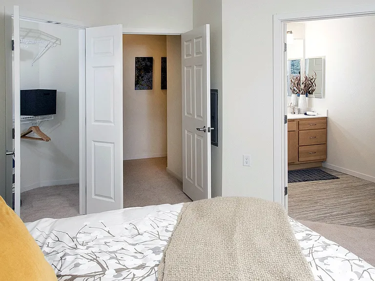 The Legends of Apple Valley 55+ Apartments — Photo 24
