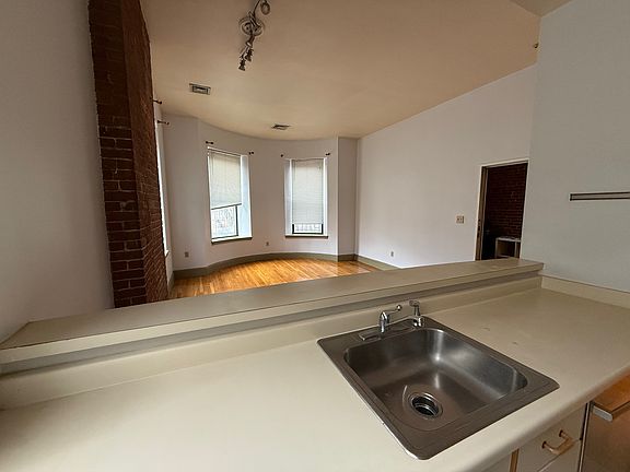 5th image of 40-42 Worcester Sq #5