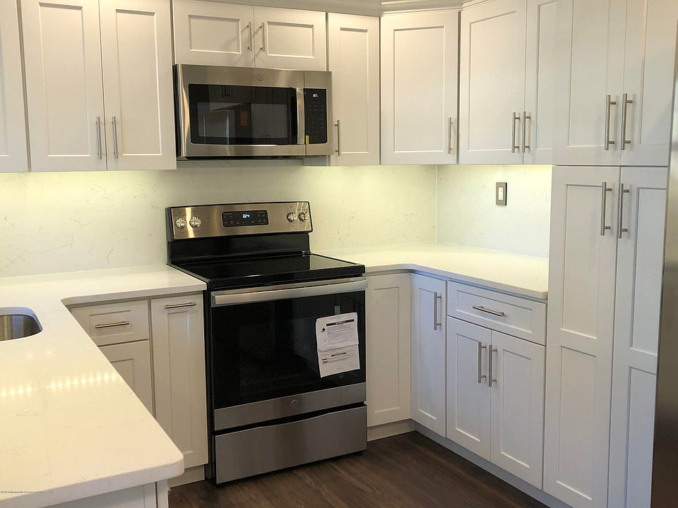 1st image of 1075D Argyll Cir #1004