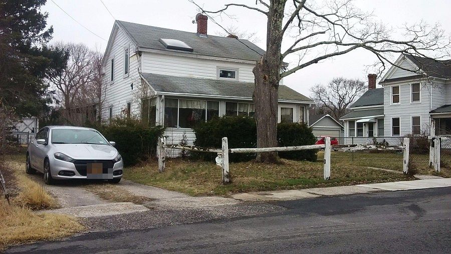 2nd image of 539 Sweezy Ave